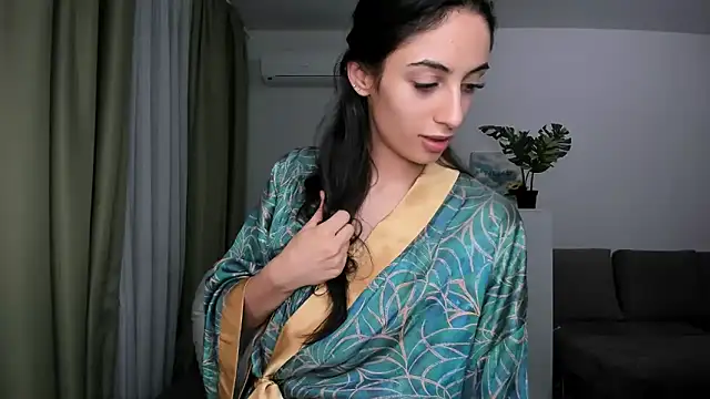 Snapshot of Melanie_Angel chatting on 05/07/26, 11:30 Melanie Angel online show from 05/07/26, 11:30