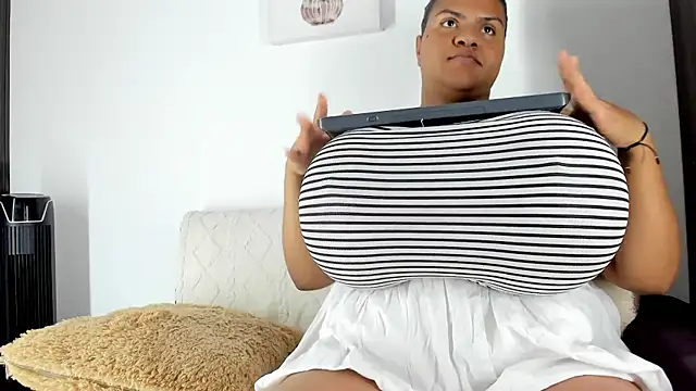 bigmom69  online show from 03/26/26, 03:54