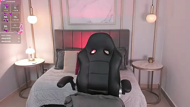 Christina Johns online show from 10/27/25, 03:13