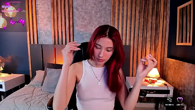 Christina Johns online show from 02/04/25, 01:48