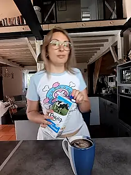 Jade Emeraud online show from 04/21/26, 08:21