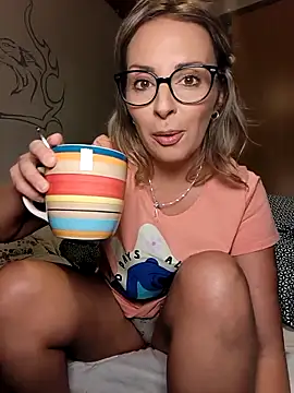 Jade Emeraud online show from 12/16/25, 08:24