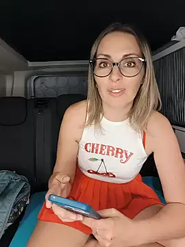 Jade Emeraud online show from 04/09/26, 07:42