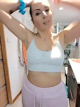 Jade Emeraud online show from 12/17/25, 01:38