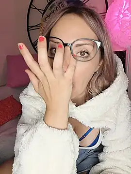 Jade Emeraud online show from 05/12/26, 06:58