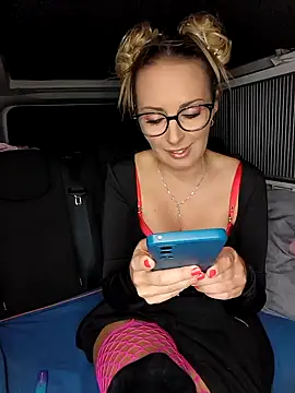 Jade Emeraud online show from 11/05/25, 08:34