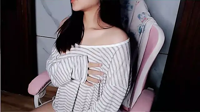 phuong-anh1709 online show from 09/10/25, 07:57