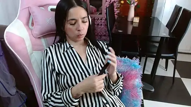 kendall all4u online show from 04/07/26, 03:08