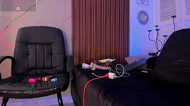 Emiilycollins online show from 02/03/26, 05:38