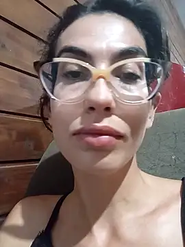 Snapshot of nati2roots chatting on 11/20/25, 11:36 nati2roots online show from 11/20/25, 11:36