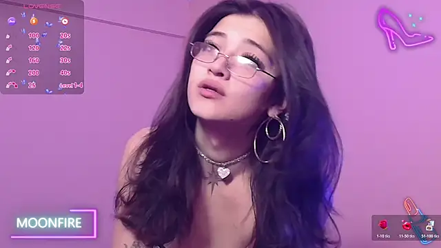 moonfiredancer online show from 11/26/25, 04:12