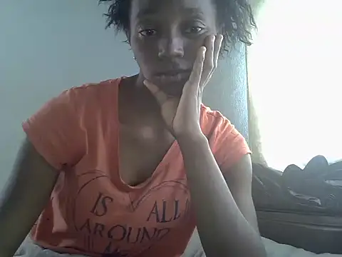 Snapshot of ElianeHot chatting on 09/17/25, 08:05 ElianeHot online show from 09/17/25, 08:05