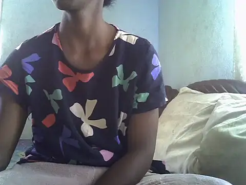 ElianeHot online show from 10/28/25, 07:51