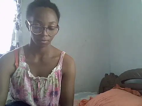 ElianeHot online show from 04/24/26, 08:38