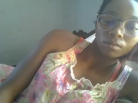 ElianeHot online show from 03/27/26, 11:33