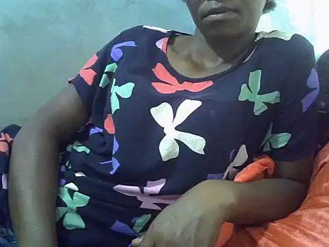 ElianeHot online show from 04/25/26, 02:25