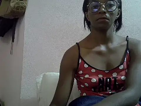 Snapshot of ElianeHot chatting on 02/22/25, 07:45 ElianeHot online show from 02/22/25, 07:45