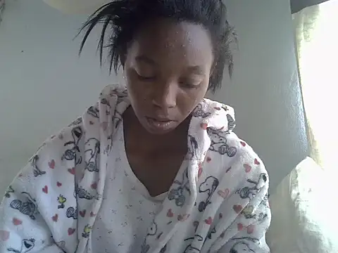 Snapshot of ElianeHot chatting on 09/10/25, 06:56 ElianeHot online show from 09/10/25, 06:56