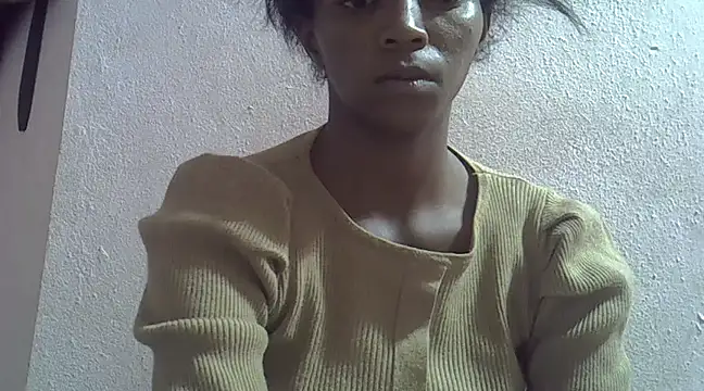 Snapshot of ElianeHot chatting on 03/14/25, 05:35 ElianeHot online show from 03/14/25, 05:35