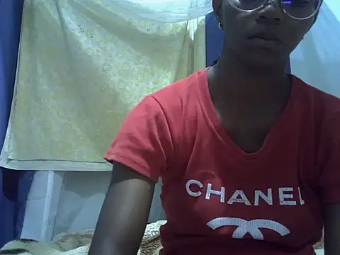 ElianeHot online show from 03/18/26, 11:37