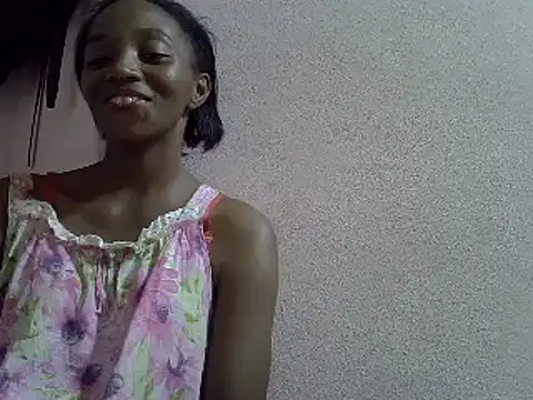 Snapshot of ElianeHot chatting on 02/27/25, 07:26 ElianeHot online show from 02/27/25, 07:26