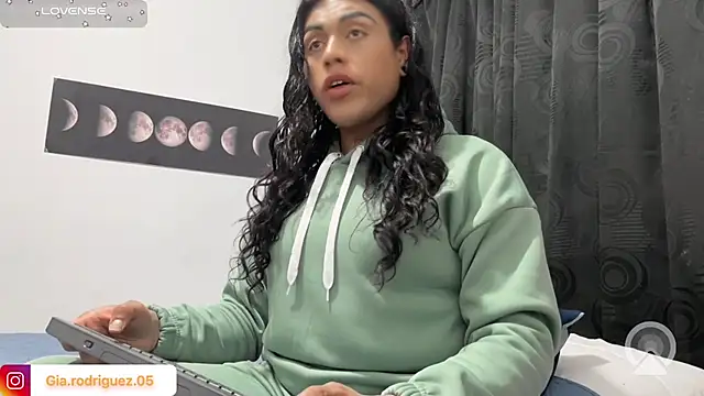 Snapshot of Ariana_Rodriguez_ chatting on 07/05/26, 04:30 Ariana Rodriguez online show from 07/05/26, 04:30