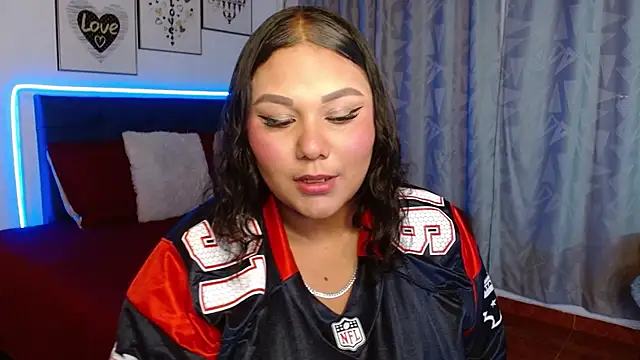 Snapshot of Alisteresa_ chatting on 10/23/25, 02:32 Alisteresa online show from 10/23/25, 02:32