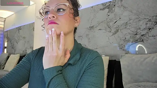 LIZ HOLMES online show from 12/20/25, 10:51