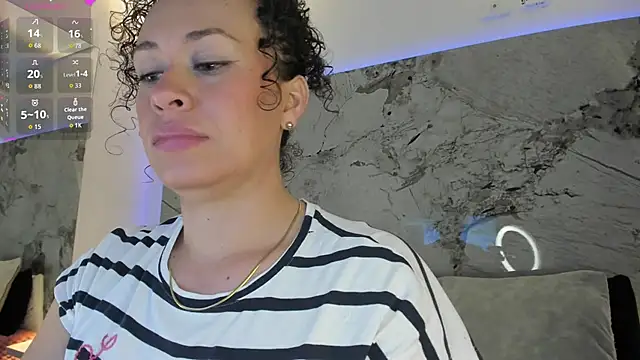 LIZ HOLMES online show from 11/29/25, 10:04