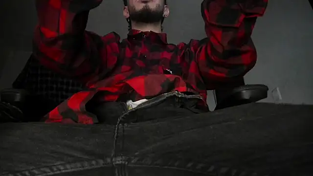 s sven03 online show from 09/11/25, 07:19