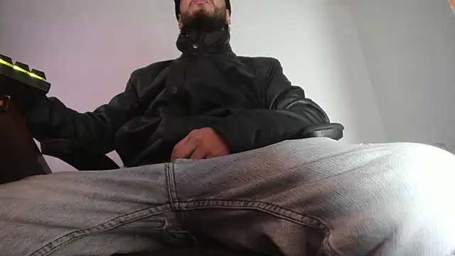 s sven03 online show from 11/07/25, 06:51