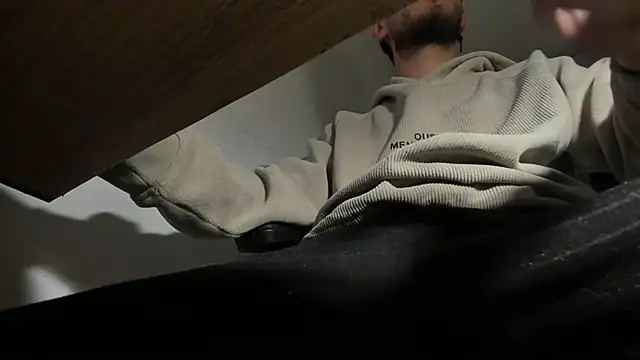 s sven03 online show from 03/06/25, 05:35