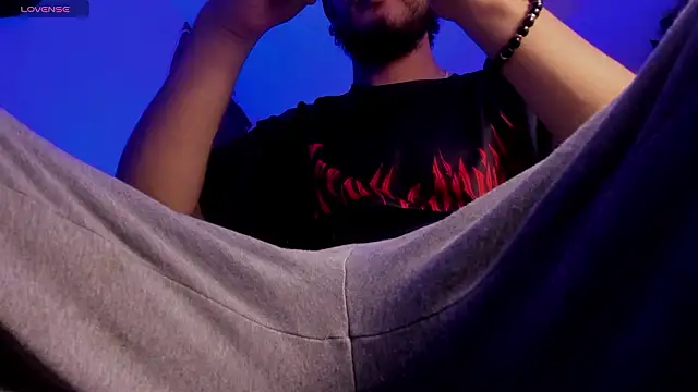 s sven03 online show from 03/26/26, 01:48