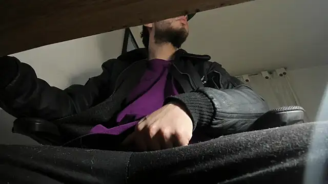 s sven03 online show from 03/18/25, 06:50