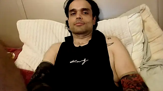 Snapshot of GForceSavage chatting on 11/29/25, 01:22 GForceSavage online show from 11/29/25, 01:22