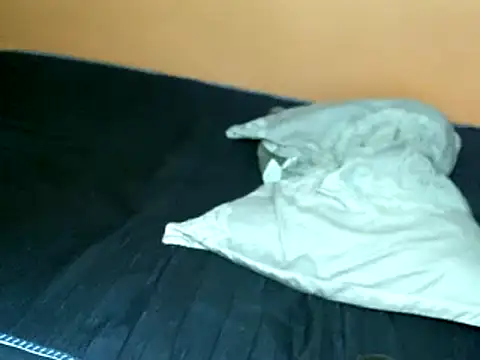 Snapshot of princess-maira chatting on 03/09/25, 02:21 princess-maira online show from 03/09/25, 02:21