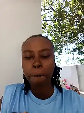 Snapshot of Rasta_tattooed chatting on 10/12/25, 08:48 Rasta tattooed online show from 10/12/25, 08:48