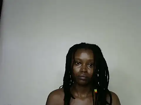 Snapshot of Rasta_tattooed chatting on 10/18/25, 03:36 Rasta tattooed online show from 10/18/25, 03:36