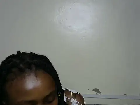 Snapshot of Rasta_tattooed chatting on 09/16/25, 03:40 Rasta tattooed online show from 09/16/25, 03:40
