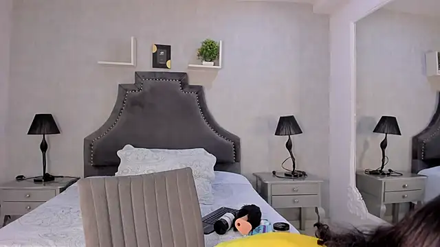 Snapshot of Rubi_Sky chatting on 11/01/25, 04:19 Rubi Sky online show from 11/01/25, 04:19