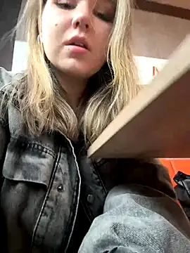 PumaShyXD online show from 09/27/25, 11:38