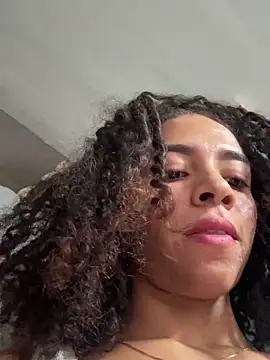 pretty pettite online show from 12/19/25, 10:45