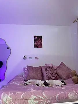 pretty pettite online show from 03/28/26, 09:05