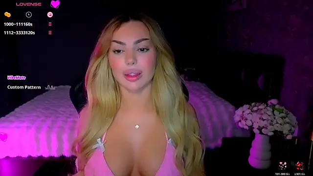 babyleilaa online show from 04/15/26, 08:53