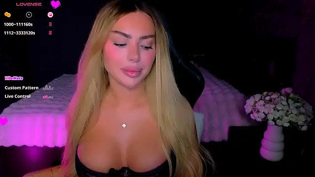 babyleilaa online show from 05/28/26, 08:04