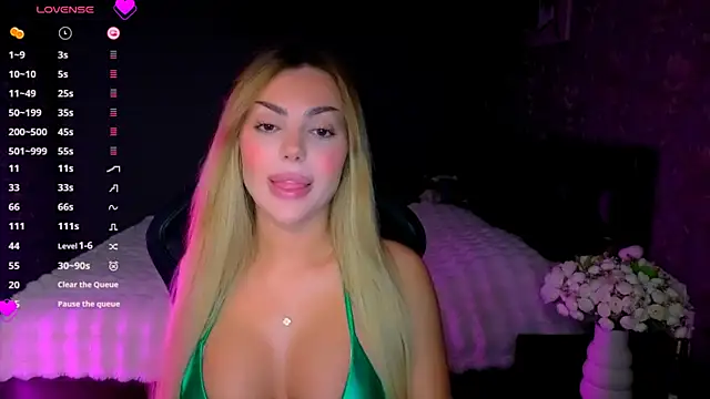 babyleilaa online show from 04/11/26, 08:45