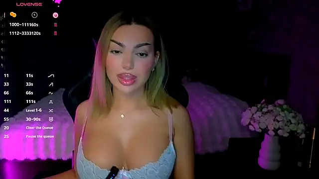 babyleilaa online show from 03/13/26, 09:42