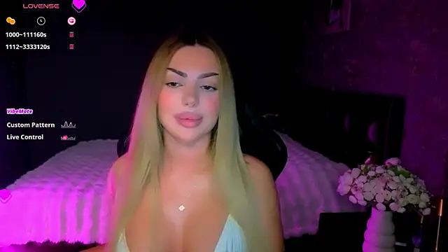 babyleilaa online show from 03/25/26, 09:46