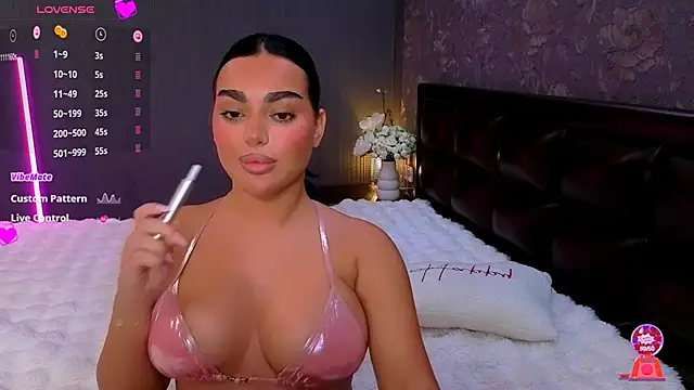 babyleilaa online show from 10/11/25, 08:21