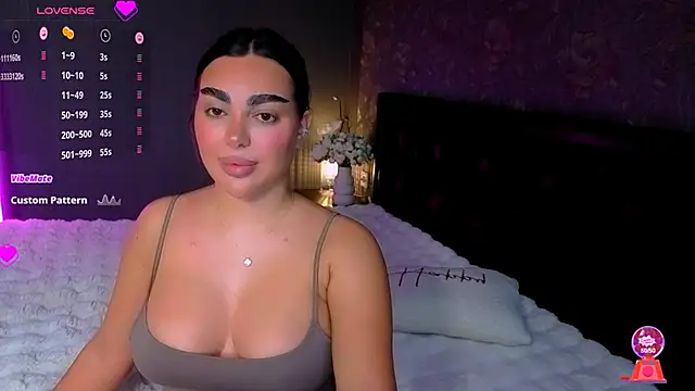 babyleilaa online show from 11/30/25, 10:54